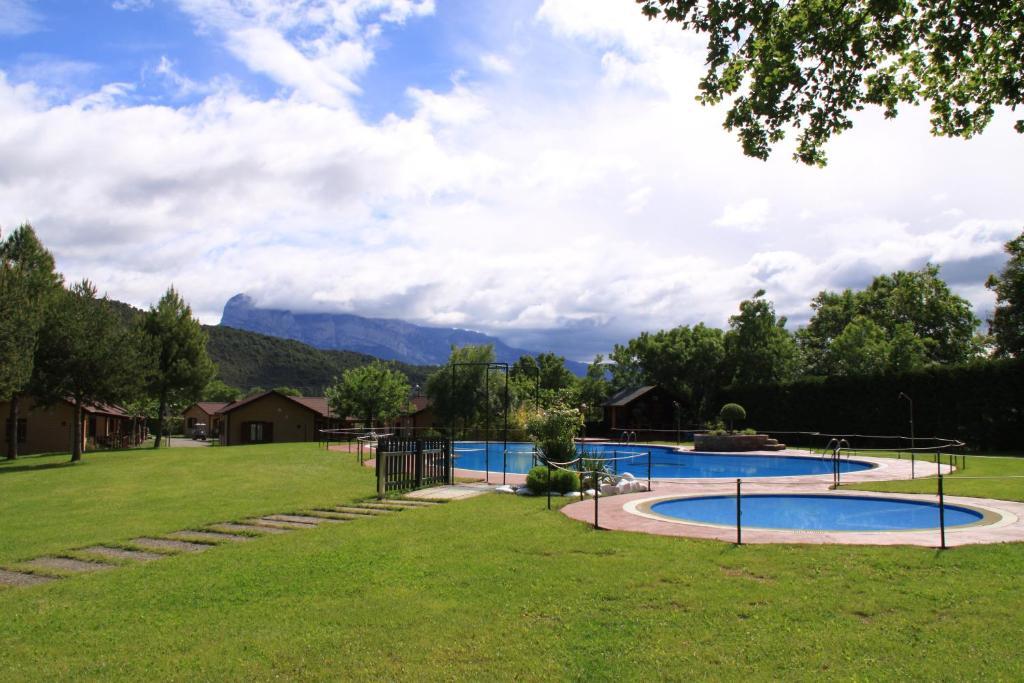 Wecamp Pirineos Hotel Boltana Exterior photo